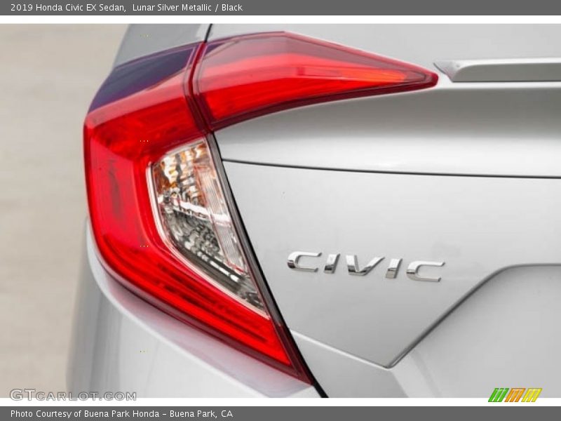 Lunar Silver Metallic / Black 2019 Honda Civic EX Sedan