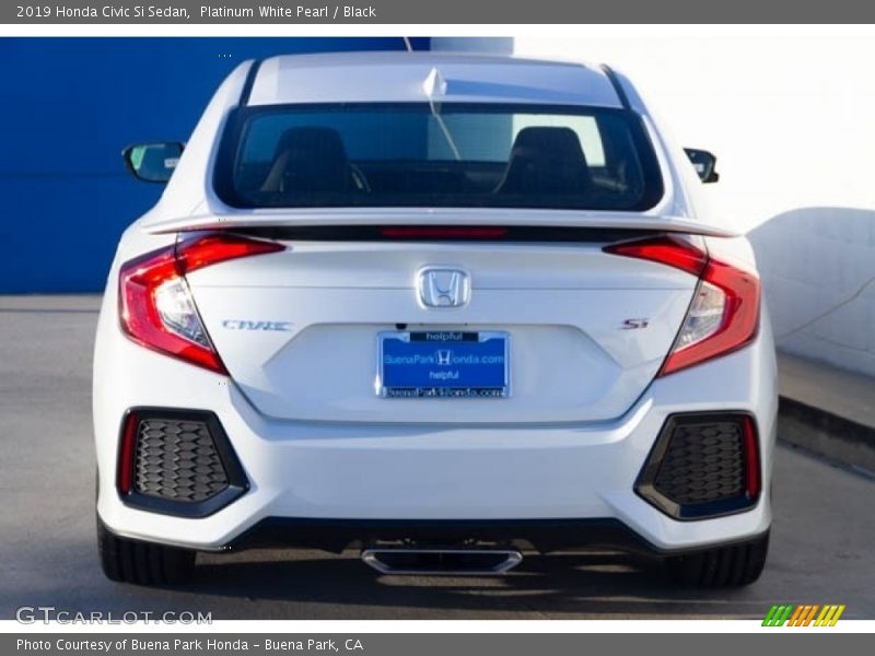 Platinum White Pearl / Black 2019 Honda Civic Si Sedan