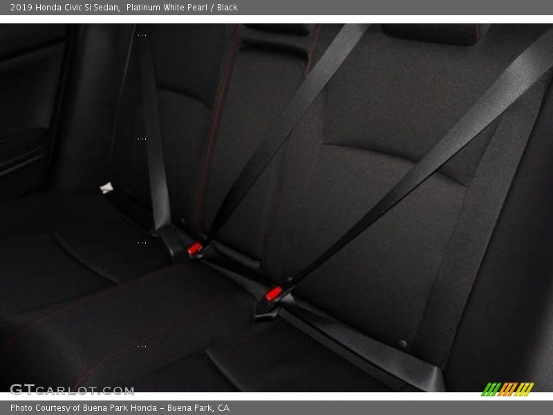 Platinum White Pearl / Black 2019 Honda Civic Si Sedan
