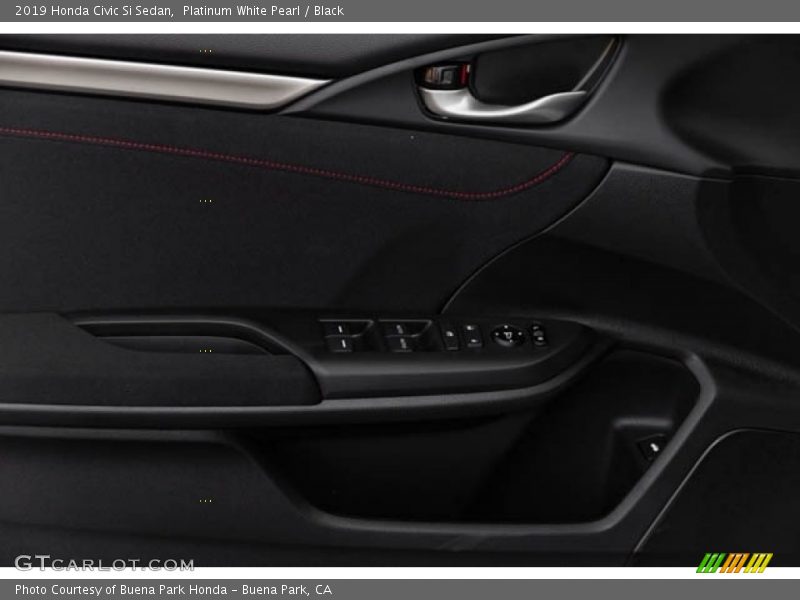 Platinum White Pearl / Black 2019 Honda Civic Si Sedan