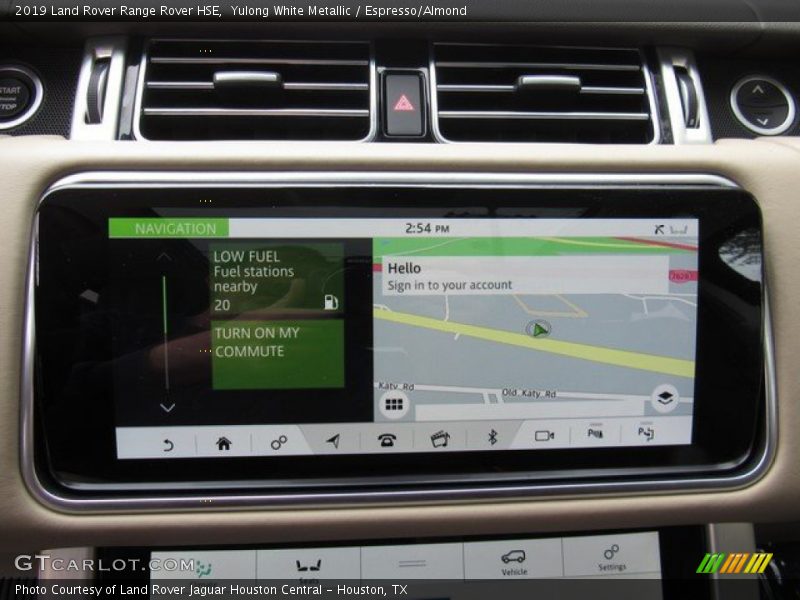 Yulong White Metallic / Espresso/Almond 2019 Land Rover Range Rover HSE
