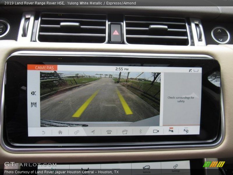 Yulong White Metallic / Espresso/Almond 2019 Land Rover Range Rover HSE