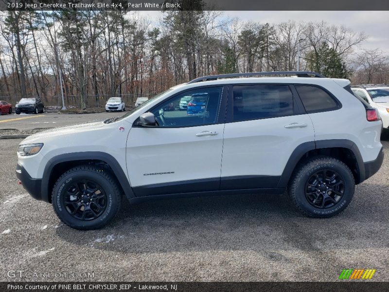 Pearl White / Black 2019 Jeep Cherokee Trailhawk Elite 4x4