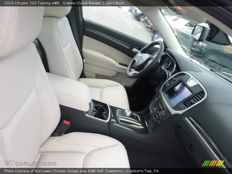 Granite Crystal Metallic / Linen/Black 2019 Chrysler 300 Touring AWD