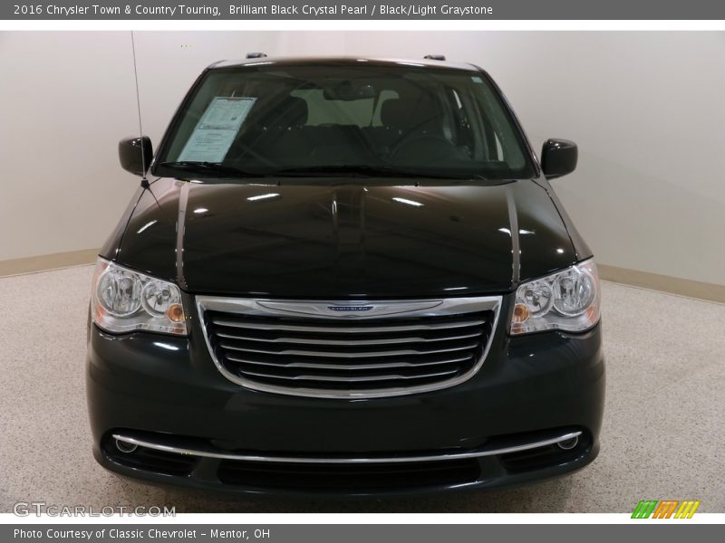 Brilliant Black Crystal Pearl / Black/Light Graystone 2016 Chrysler Town & Country Touring