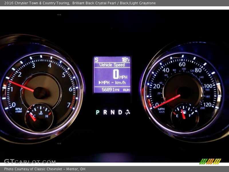 Brilliant Black Crystal Pearl / Black/Light Graystone 2016 Chrysler Town & Country Touring