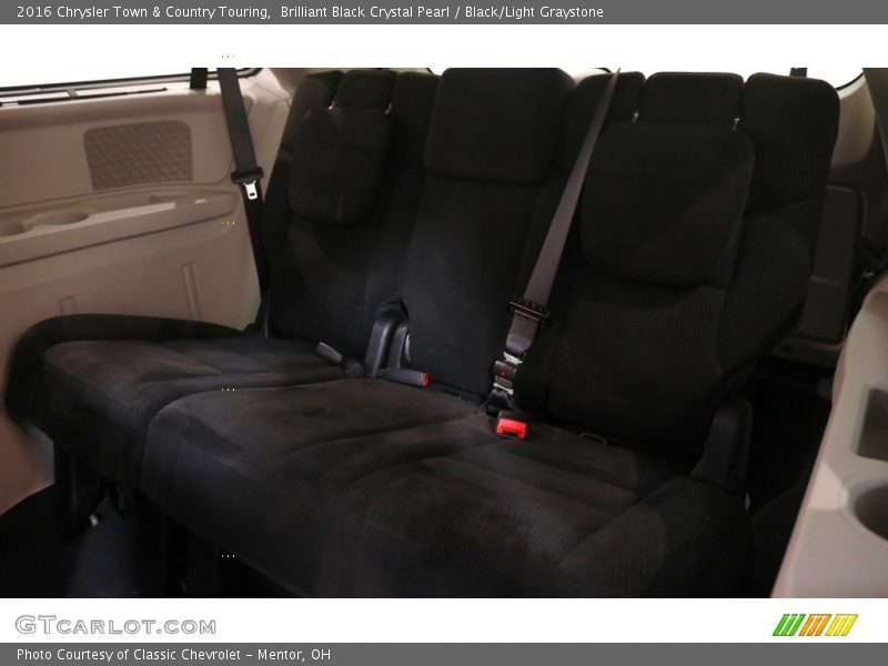 Brilliant Black Crystal Pearl / Black/Light Graystone 2016 Chrysler Town & Country Touring