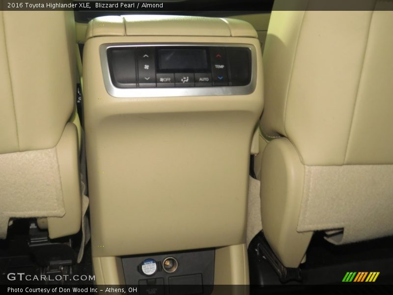 Blizzard Pearl / Almond 2016 Toyota Highlander XLE