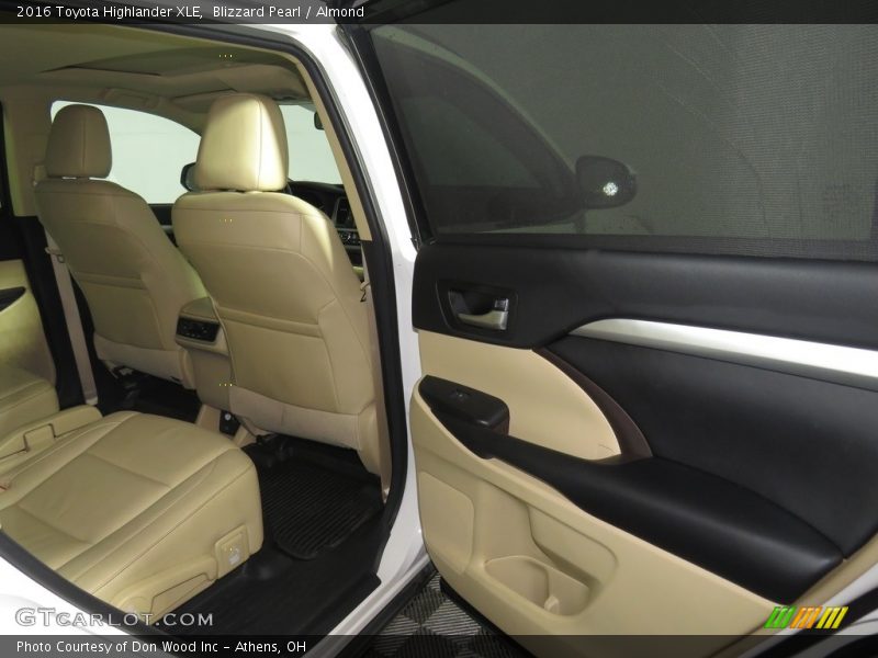 Blizzard Pearl / Almond 2016 Toyota Highlander XLE