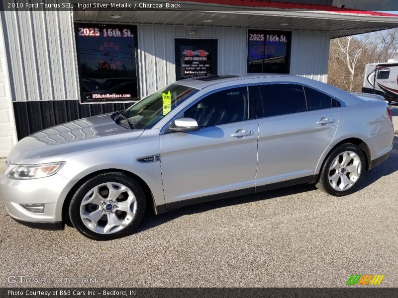 Ingot Silver Metallic / Charcoal Black 2010 Ford Taurus SEL