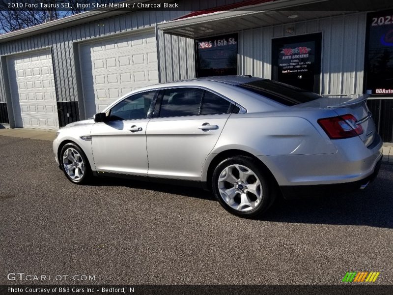 Ingot Silver Metallic / Charcoal Black 2010 Ford Taurus SEL