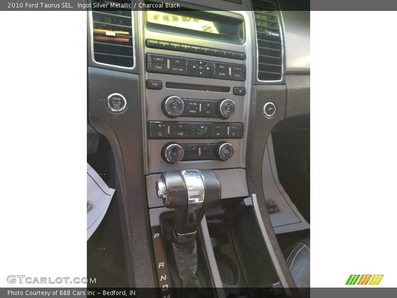 Ingot Silver Metallic / Charcoal Black 2010 Ford Taurus SEL