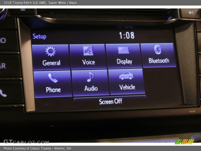 Super White / Black 2018 Toyota RAV4 XLE AWD