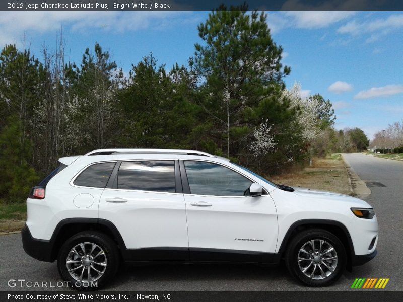 Bright White / Black 2019 Jeep Cherokee Latitude Plus