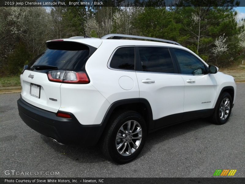 Bright White / Black 2019 Jeep Cherokee Latitude Plus