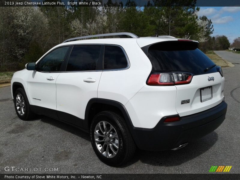 Bright White / Black 2019 Jeep Cherokee Latitude Plus