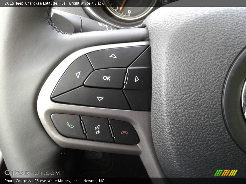 Bright White / Black 2019 Jeep Cherokee Latitude Plus