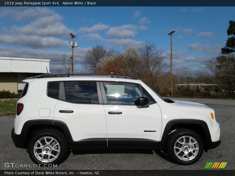 Alpine White / Black 2019 Jeep Renegade Sport 4x4