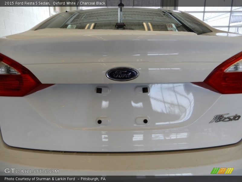 Oxford White / Charcoal Black 2015 Ford Fiesta S Sedan