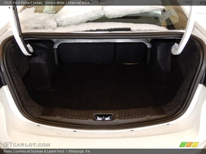 Oxford White / Charcoal Black 2015 Ford Fiesta S Sedan