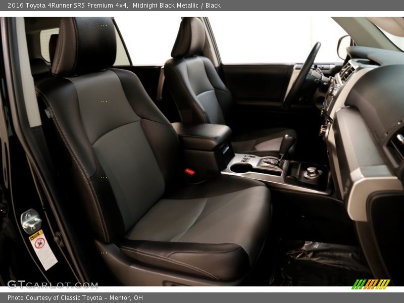 Midnight Black Metallic / Black 2016 Toyota 4Runner SR5 Premium 4x4