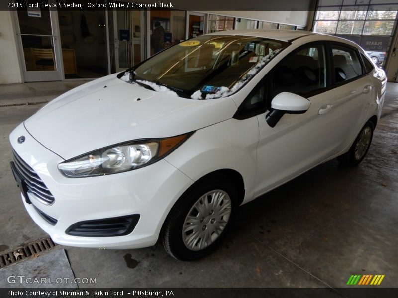 Oxford White / Charcoal Black 2015 Ford Fiesta S Sedan