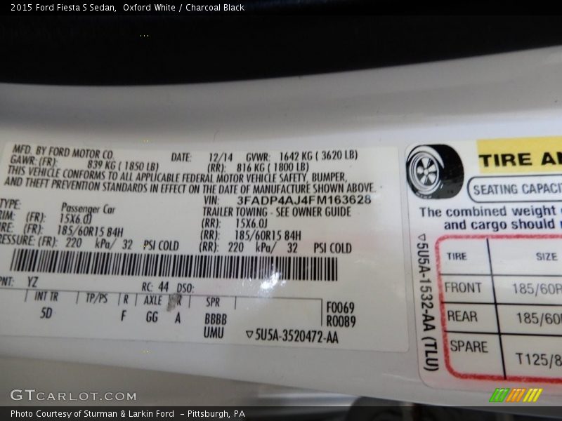 Oxford White / Charcoal Black 2015 Ford Fiesta S Sedan