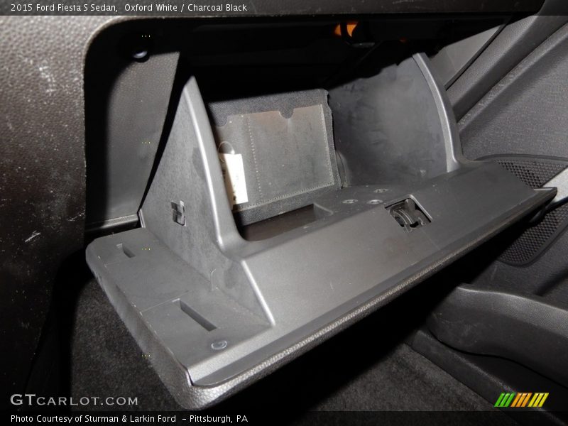 Oxford White / Charcoal Black 2015 Ford Fiesta S Sedan