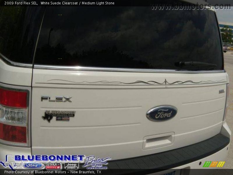 White Suede Clearcoat / Medium Light Stone 2009 Ford Flex SEL