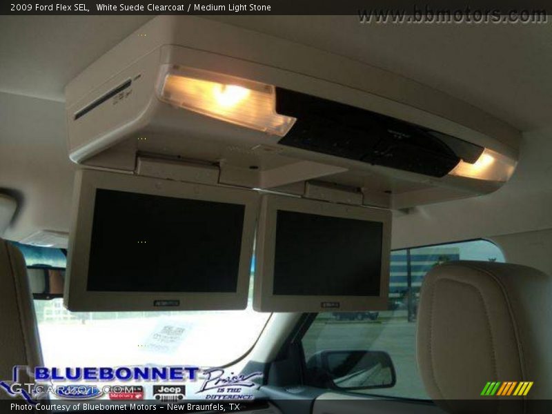 White Suede Clearcoat / Medium Light Stone 2009 Ford Flex SEL