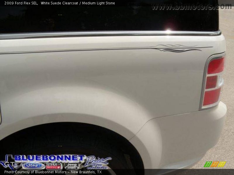 White Suede Clearcoat / Medium Light Stone 2009 Ford Flex SEL