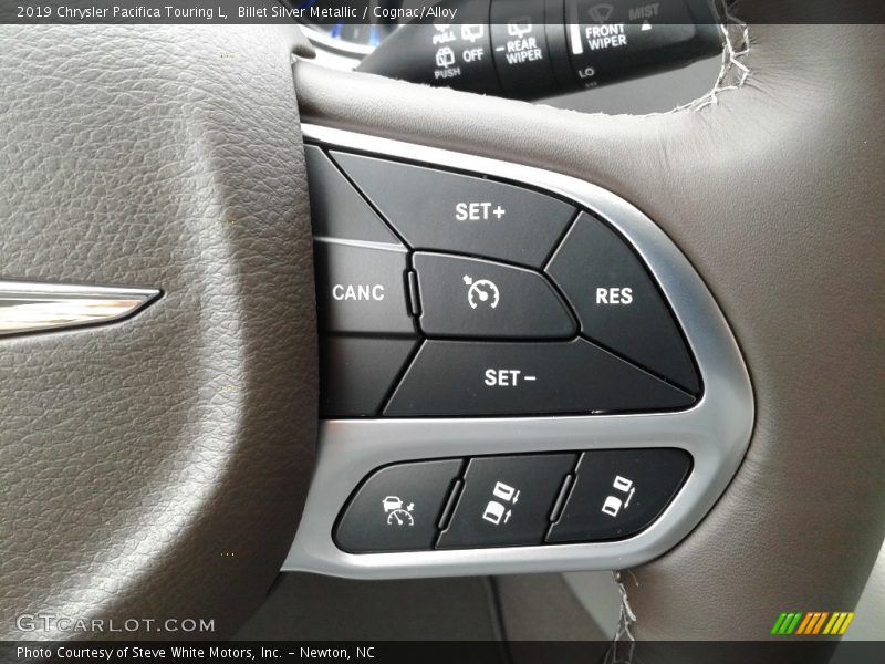 Billet Silver Metallic / Cognac/Alloy 2019 Chrysler Pacifica Touring L