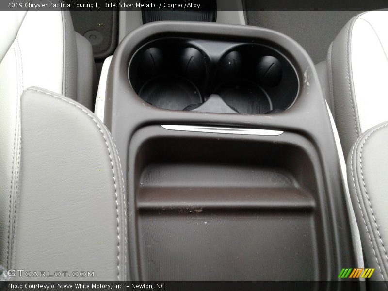 Billet Silver Metallic / Cognac/Alloy 2019 Chrysler Pacifica Touring L