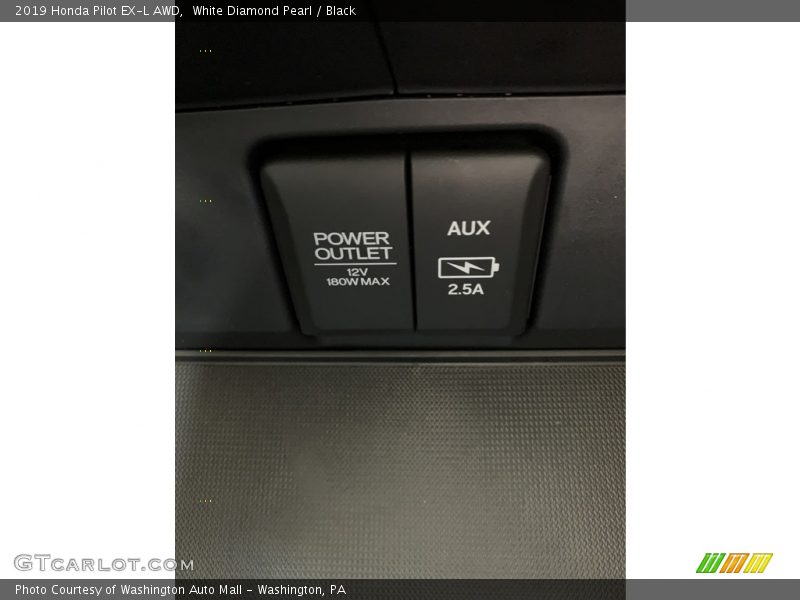 White Diamond Pearl / Black 2019 Honda Pilot EX-L AWD
