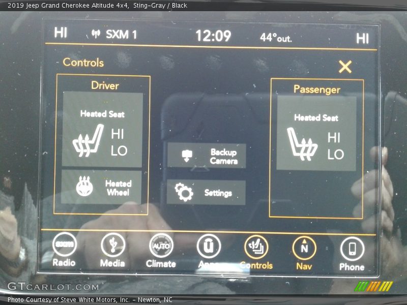 Sting-Gray / Black 2019 Jeep Grand Cherokee Altitude 4x4