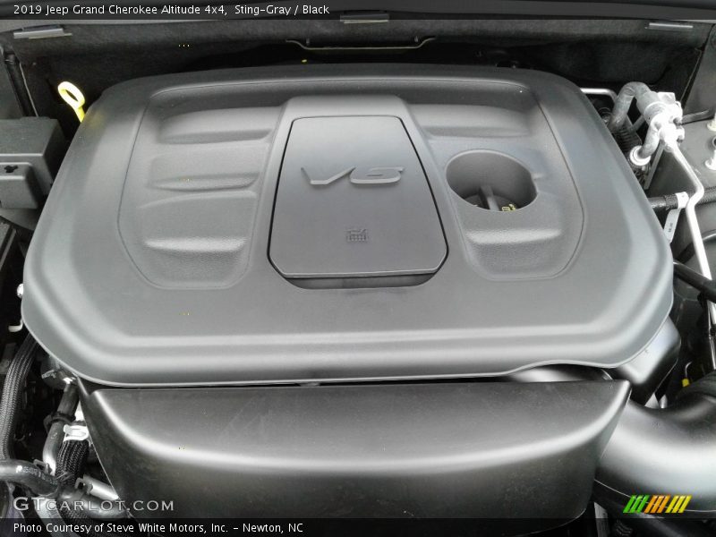 Sting-Gray / Black 2019 Jeep Grand Cherokee Altitude 4x4