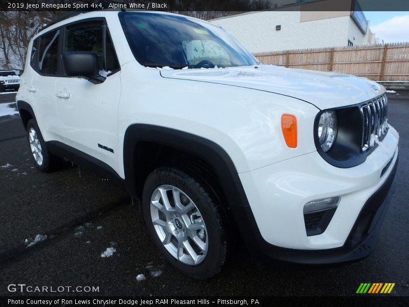 Alpine White / Black 2019 Jeep Renegade Sport 4x4