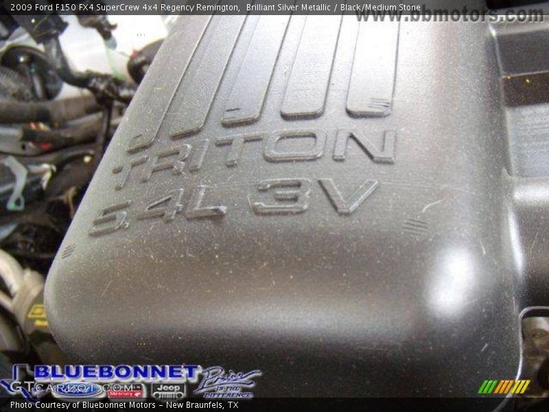 Brilliant Silver Metallic / Black/Medium Stone 2009 Ford F150 FX4 SuperCrew 4x4 Regency Remington