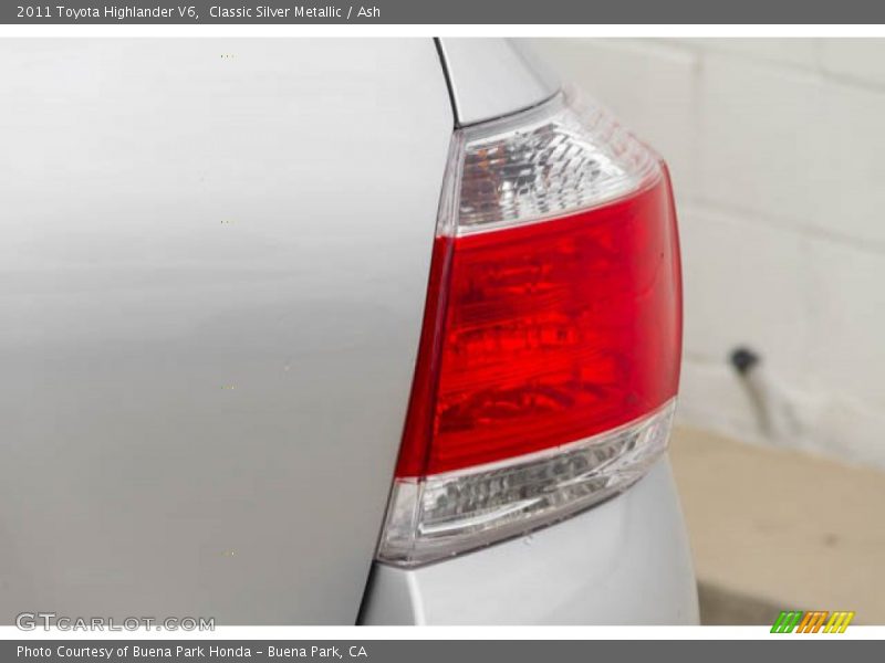 Classic Silver Metallic / Ash 2011 Toyota Highlander V6
