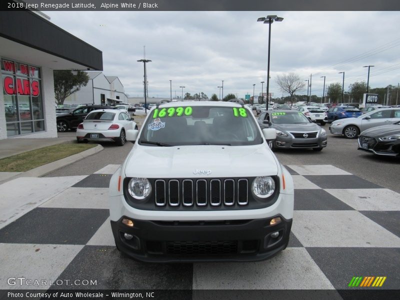 Alpine White / Black 2018 Jeep Renegade Latitude