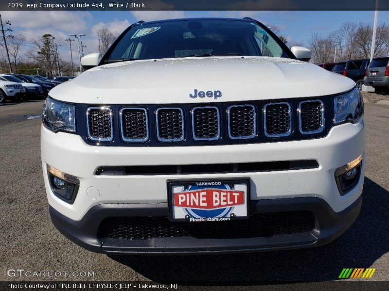 White / Black 2019 Jeep Compass Latitude 4x4