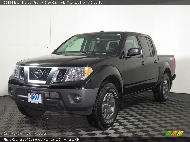 Magnetic Black / Graphite 2018 Nissan Frontier Pro-4X Crew Cab 4x4