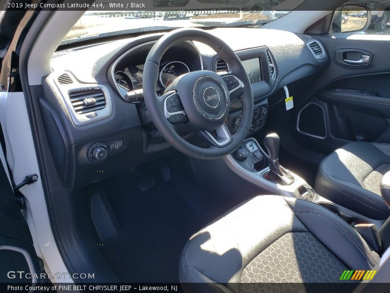 White / Black 2019 Jeep Compass Latitude 4x4