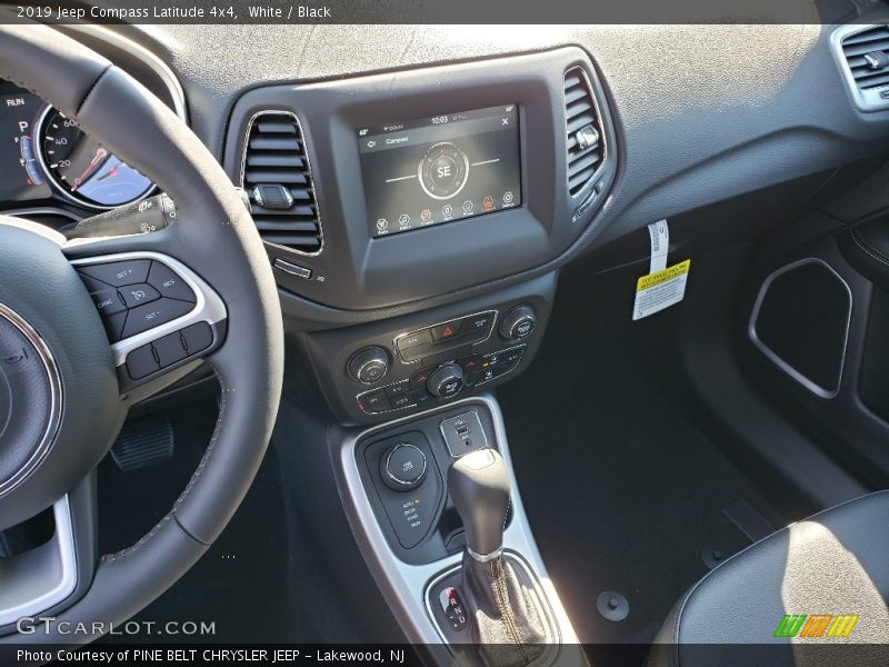 White / Black 2019 Jeep Compass Latitude 4x4