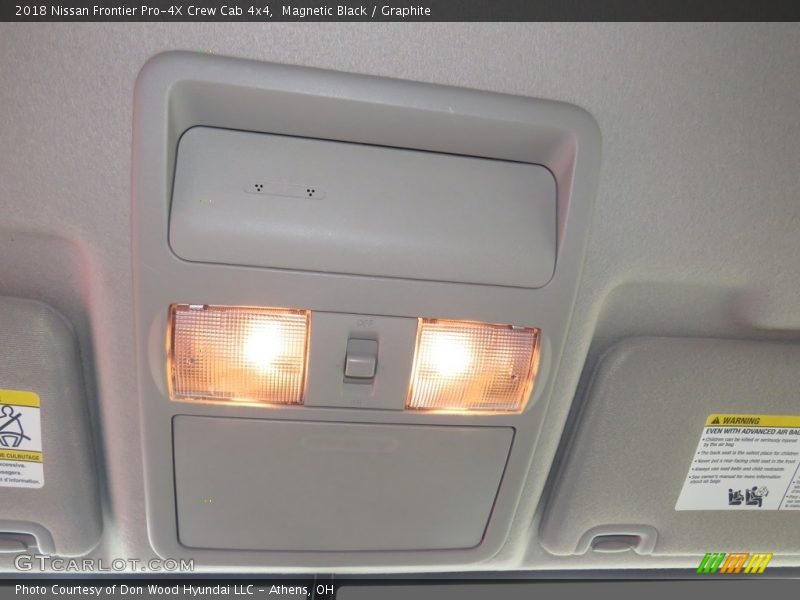 Magnetic Black / Graphite 2018 Nissan Frontier Pro-4X Crew Cab 4x4