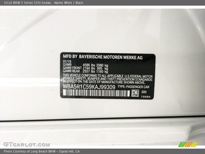 Alpine White / Black 2019 BMW 3 Series 330i Sedan