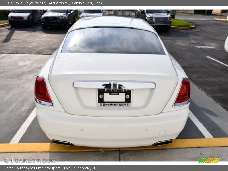 Arctic White / Consort Red/Black 2015 Rolls-Royce Wraith