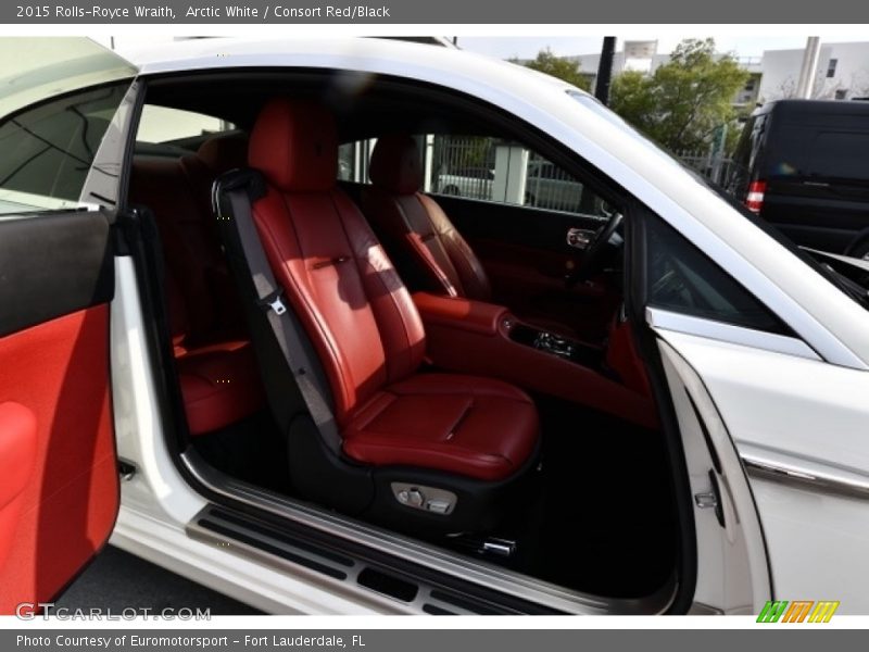 Arctic White / Consort Red/Black 2015 Rolls-Royce Wraith