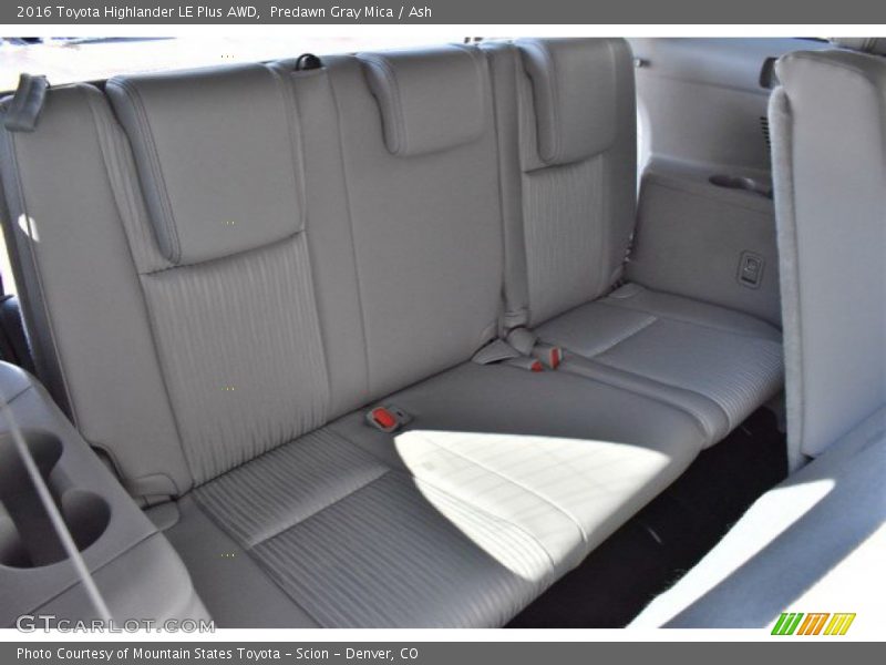 Predawn Gray Mica / Ash 2016 Toyota Highlander LE Plus AWD