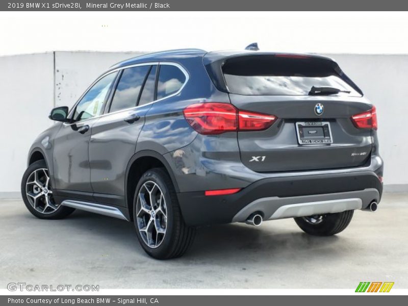 Mineral Grey Metallic / Black 2019 BMW X1 sDrive28i